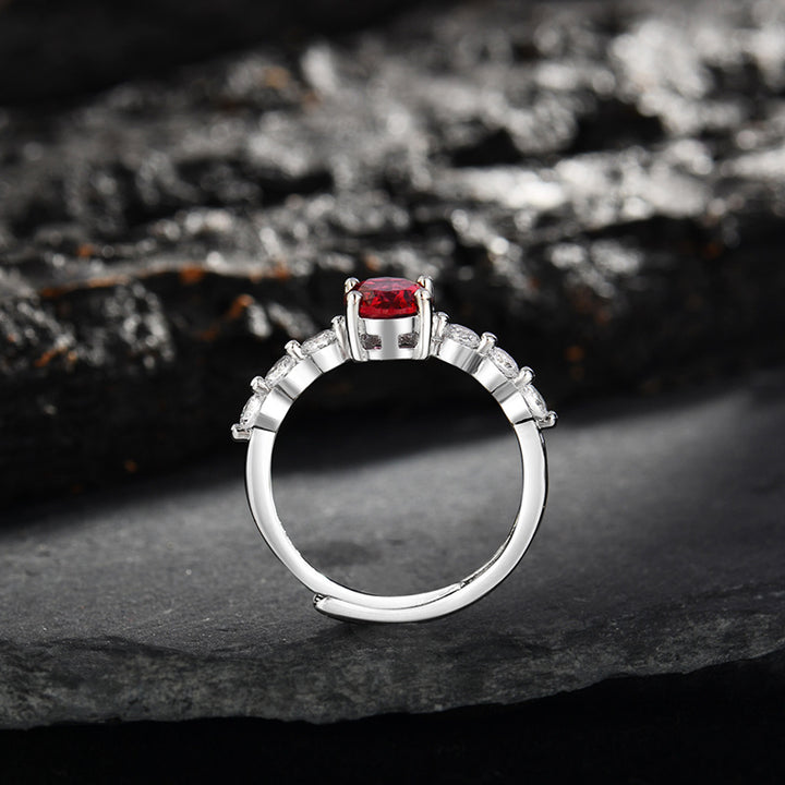 Anello regolabile in quarzo rubino ovale Olivenorma con zircone 