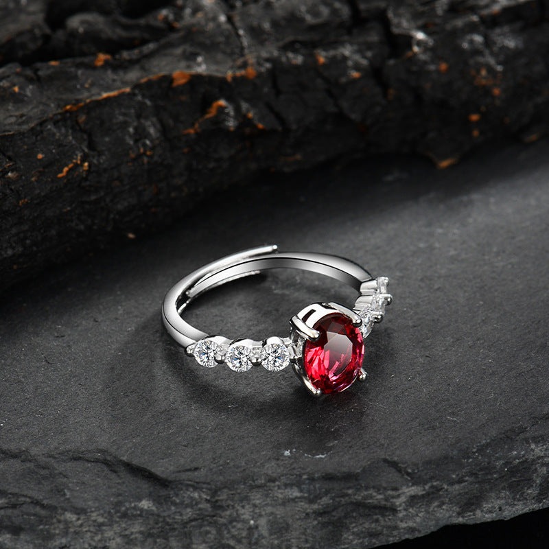 Anello regolabile in quarzo rubino ovale Olivenorma con zircone 