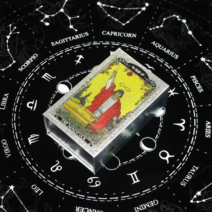 Olivenorma Rosso Verde Sole Luna PET Impermeabile Carta dei Tarocchi Argento