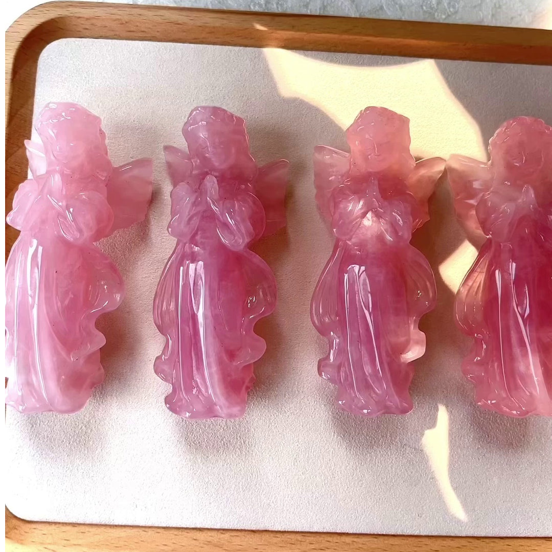 Decorazione in pietra preziosa con angelo in preghiera inciso in quarzo rosa Olivenorma