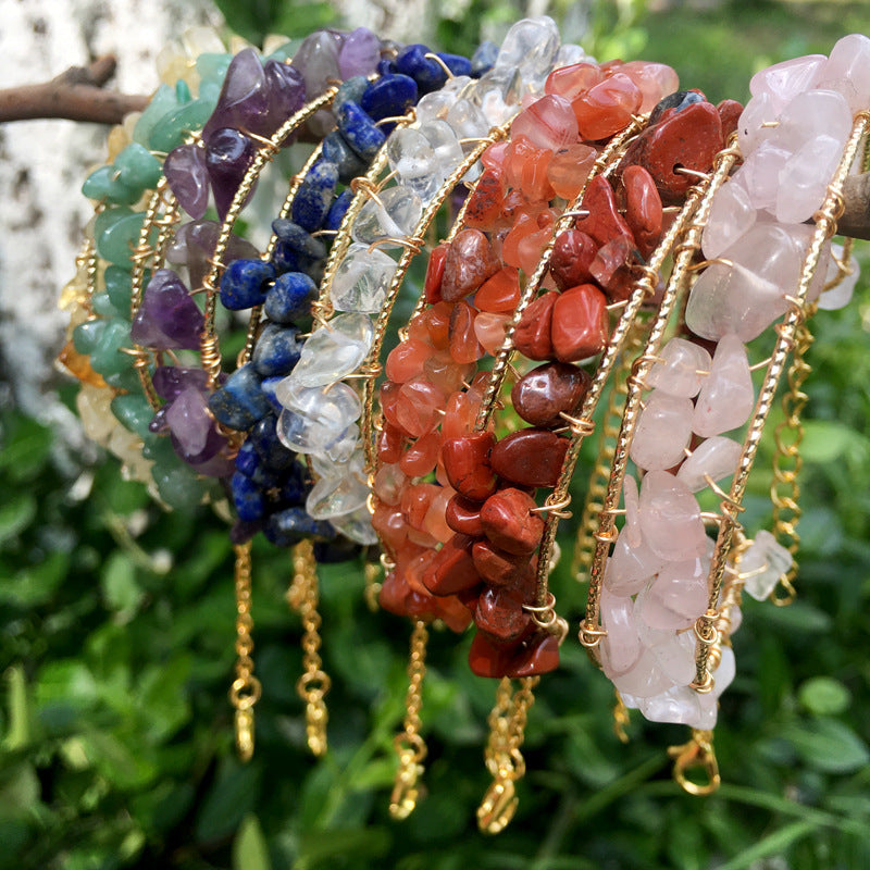 Olivenorma Bracciale con perline di ghiaia naturale irregolare e nappa 