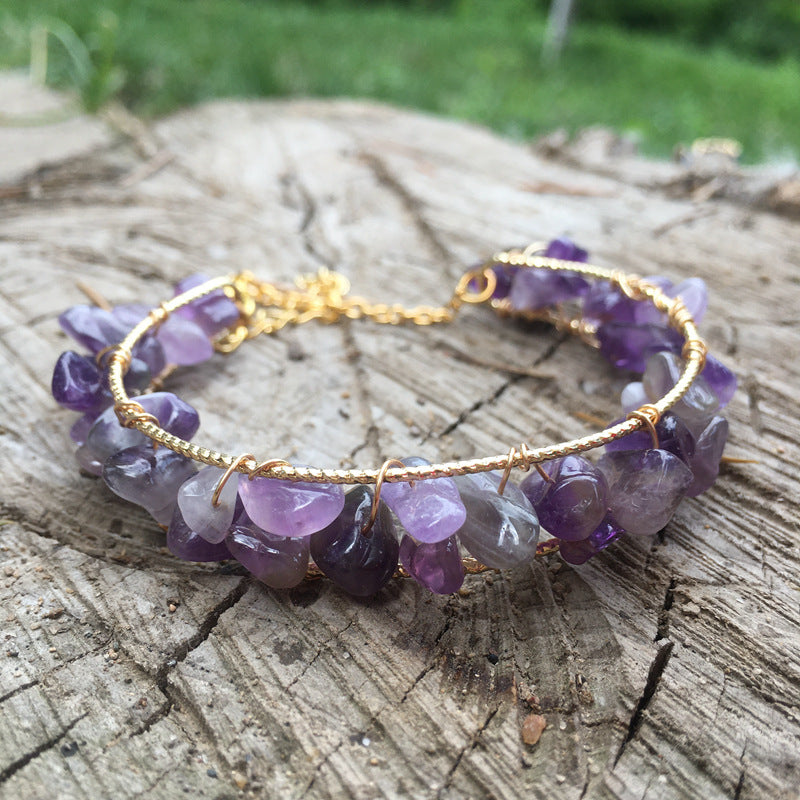 Olivenorma Bracciale con perline di ghiaia naturale irregolare e nappa 