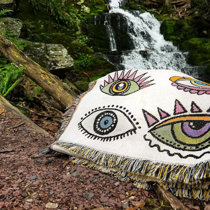 Olivenorma Coperta tessuta con nappe in stile indiano con malocchio blu e bianco