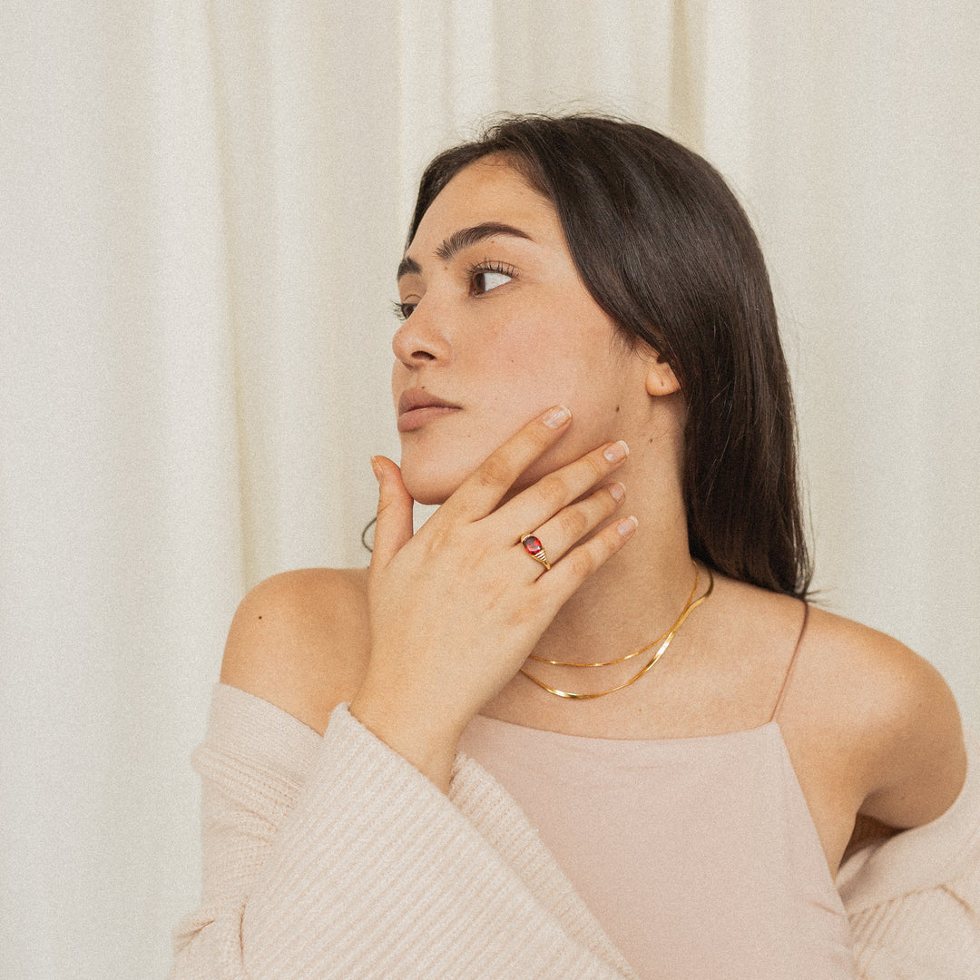 Anello in acciaio inossidabile con pietra preziosa di quarzo rubino Olivenorma