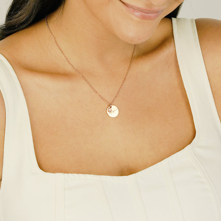 Collana rotonda con pietra portafortuna incisa Olivenorma