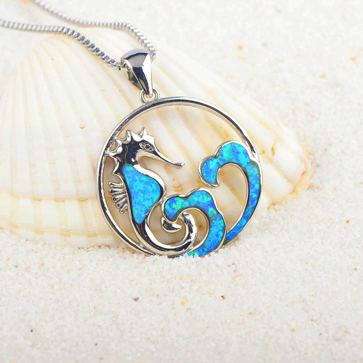 Collana con onda cavalluccio marino in blu opale Olivenorma