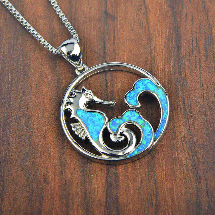 Collana con onda cavalluccio marino in blu opale Olivenorma