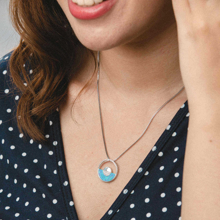 Collana con ciondolo rotondo in opale blu hawaiano Olivenorma