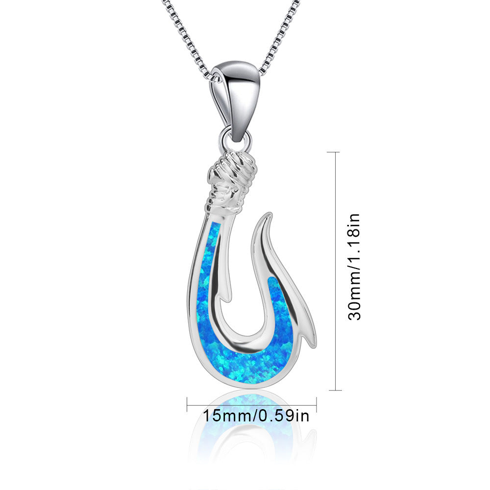 Collana con ciondolo a forma di amo da pesca in blu opale Olivenorma 