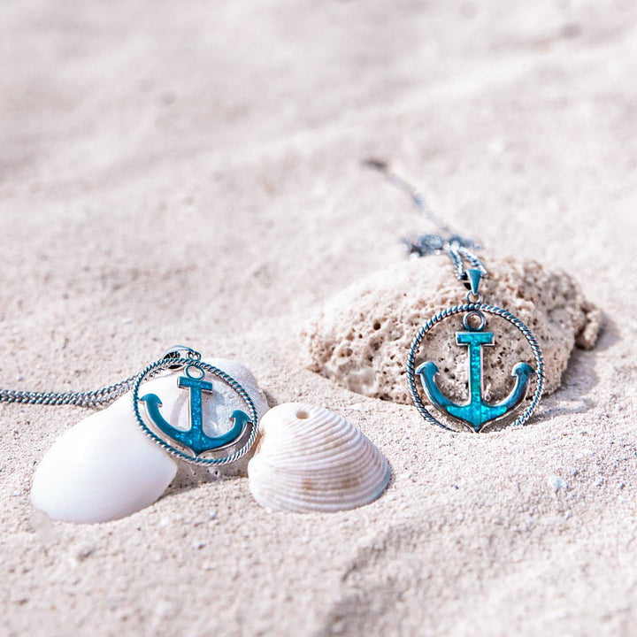 Collana con ciondolo ad ancora in blu opale Olivenorma