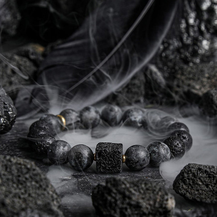 Bracciale Olivenorma in pietra vulcanica quadrata nera smerigliata con mappa in pietra