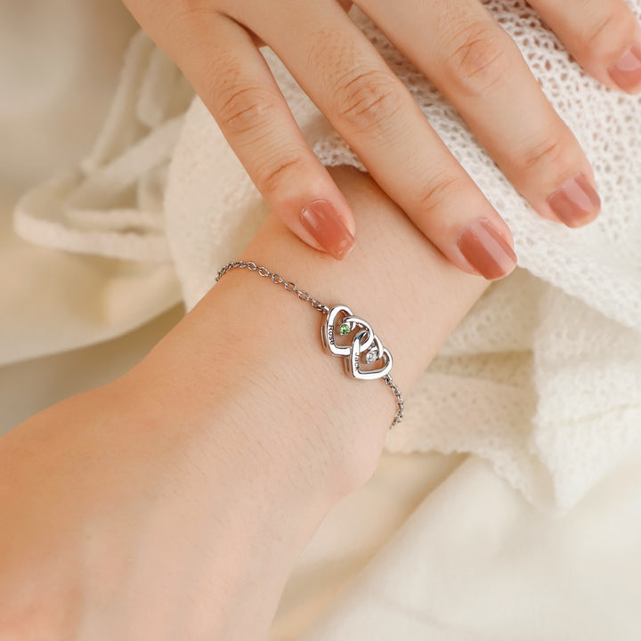 Bracciale Olivenorma con pietra portafortuna incisa a forma di cuore con doppio diamante
