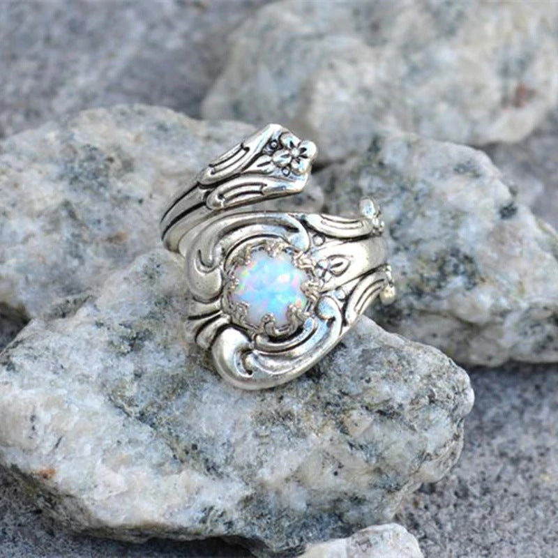 Anello regolabile in opale bianco Olivenorma