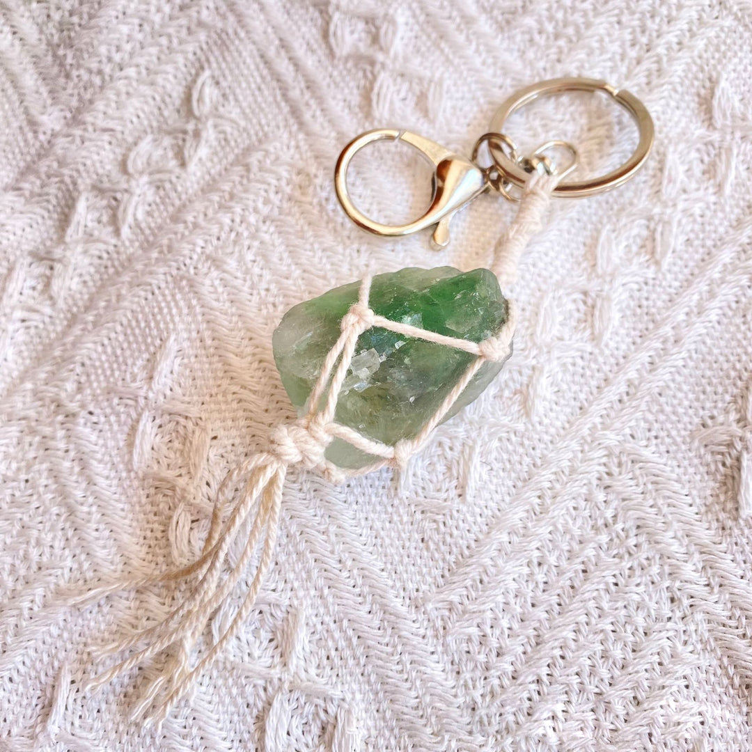 Olivenorma Portachiavi in pietra grezza di cristallo naturale intrecciato a mano