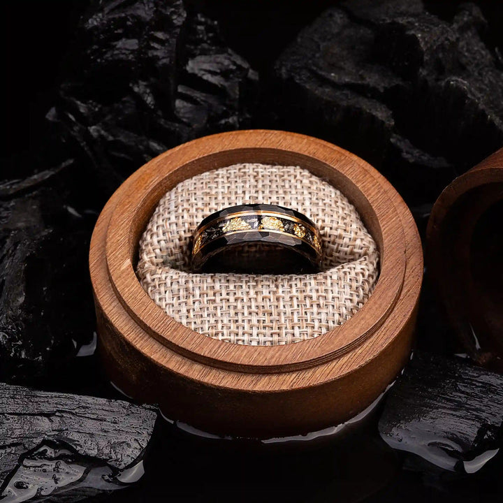 Anello in tungsteno meteorite nero foglia oro Olivenorma