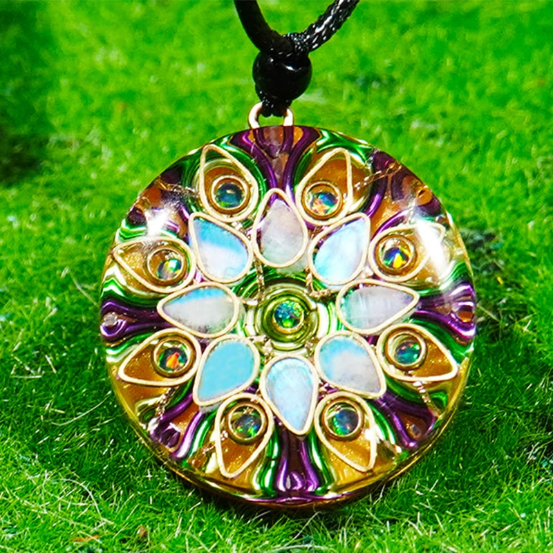 Collana di orgone di pietra di luna "Dea della luce della luna" Olivenorma 