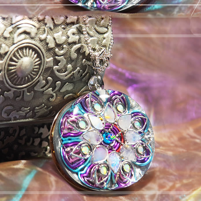 Collana portafortuna in orgone con pietra di luna e acquamarina "Moonlight Goddess" Olivenorma 