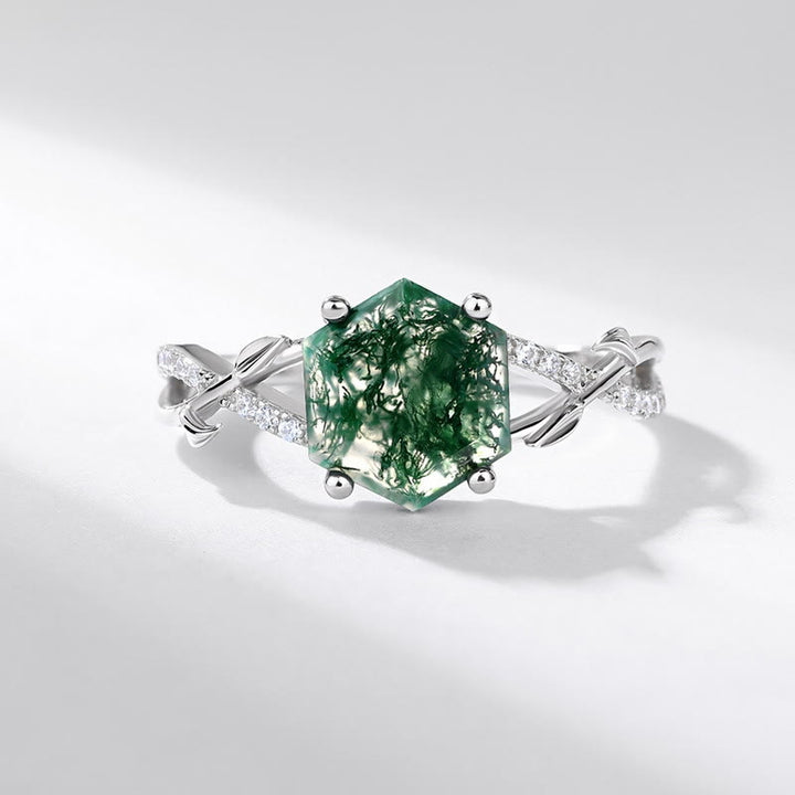 Anello con motivo intrecciato a vite e agata muschiata Olivenorma