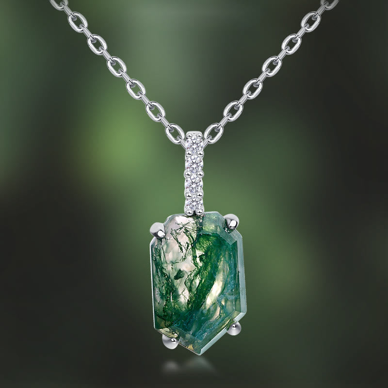 Collana Olivenorma con design geometrico a quattro artigli in agata muschiata