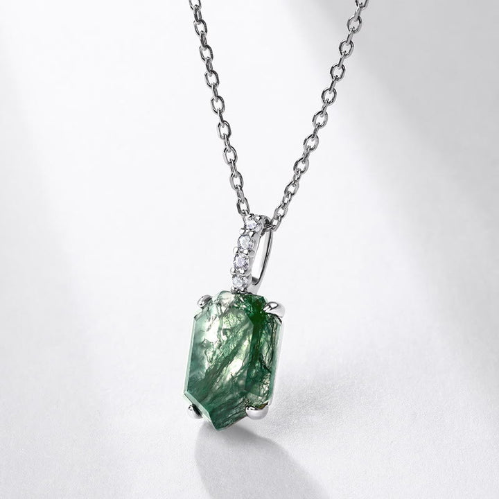 Collana Olivenorma con design geometrico a quattro artigli in agata muschiata