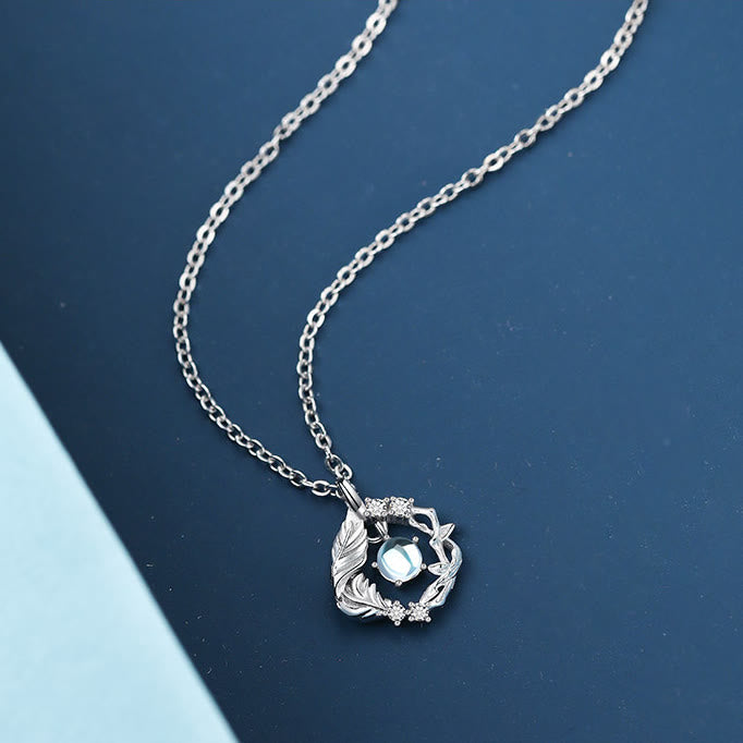 Collana in pietra di luna "Blue Gum and Bird" Olivenorma