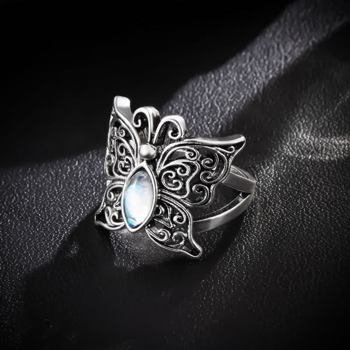 Anello vintage con farfalla e pietra di luna Olivenorma