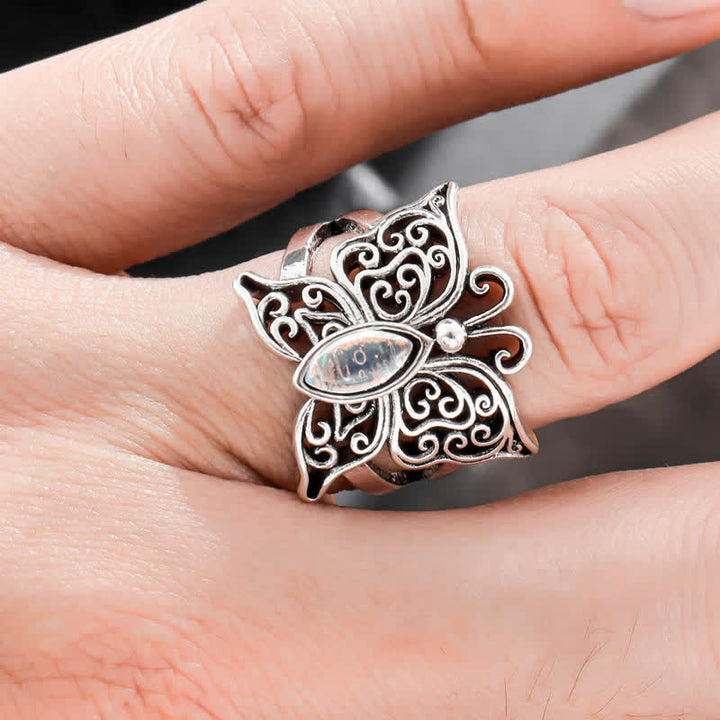 Anello vintage con farfalla e pietra di luna Olivenorma