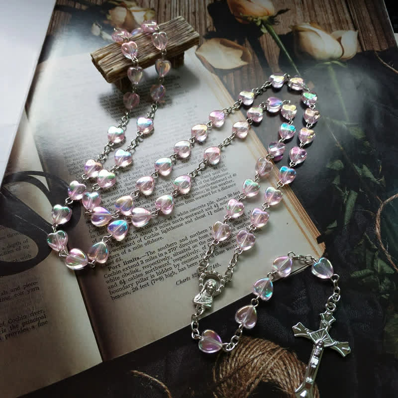 Collana rosario con perline a forma di cuore in acrilico rosa Olivenorma