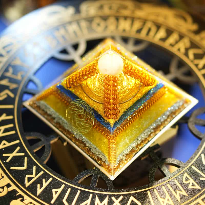 Olivenorma "Chiave della ricchezza" Piramide di orgone di citrino e cristallo trasparente