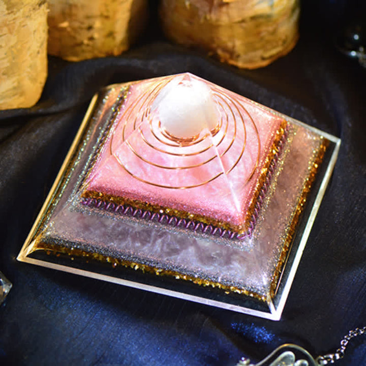 Olivenorma "Aumenta l'attrattiva" Piramide di Orgone al Quarzo Rosa