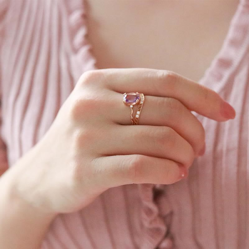 Anello Olivenorma con design a forma di cubo di zucchero in ametista e onda 