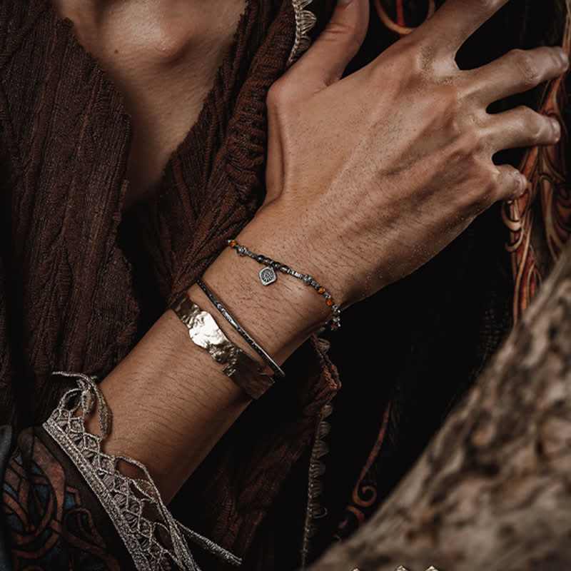 Bracciale Olivenorma in quarzo nero rutilato con perline di occhio di tigre 