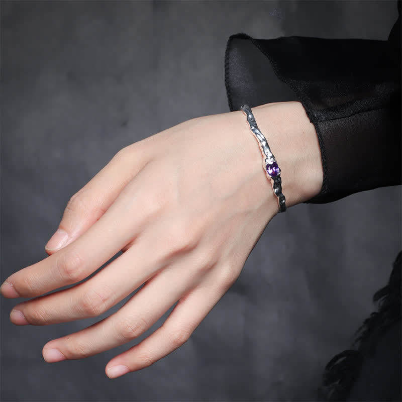 Olivenorma Bracciale aperto irregolare placcato argento con ametista naturale 