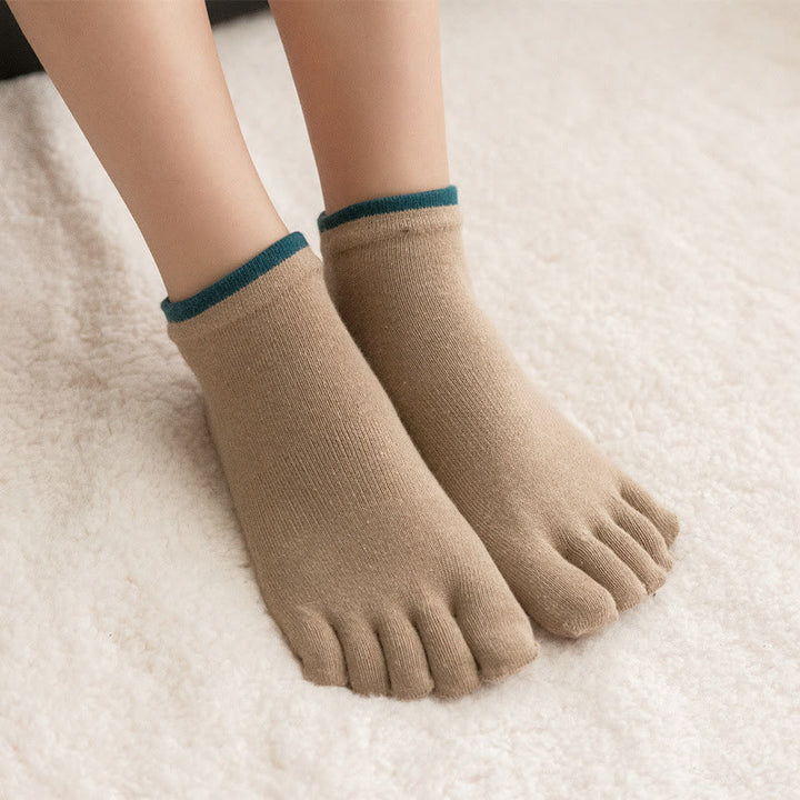 Calzini da pilates antiscivolo Olivenorma a tinta unita, ideali per yoga, barre e allenamento. Realizzati in cotone traspirante, offrono comfort e stabilità. - image 11