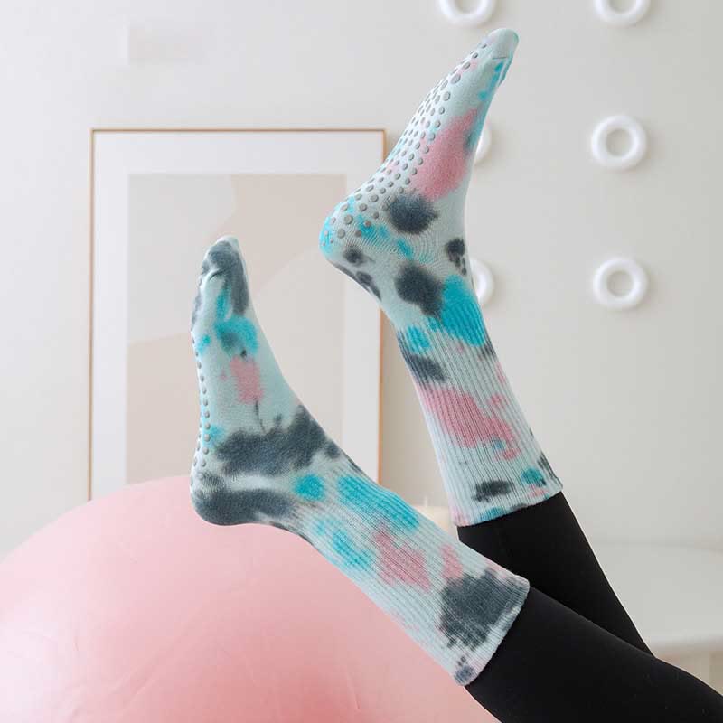 Calze Olivenorma Medium-Tube Tie-Dye antiscivolo per Pilates, Barre, allenamento, traspiranti, elasticizzate e comode per yoga. - image 0