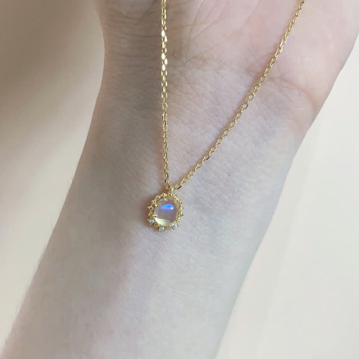 Collana con ciondolo in pietra di luna blu Olivenorma