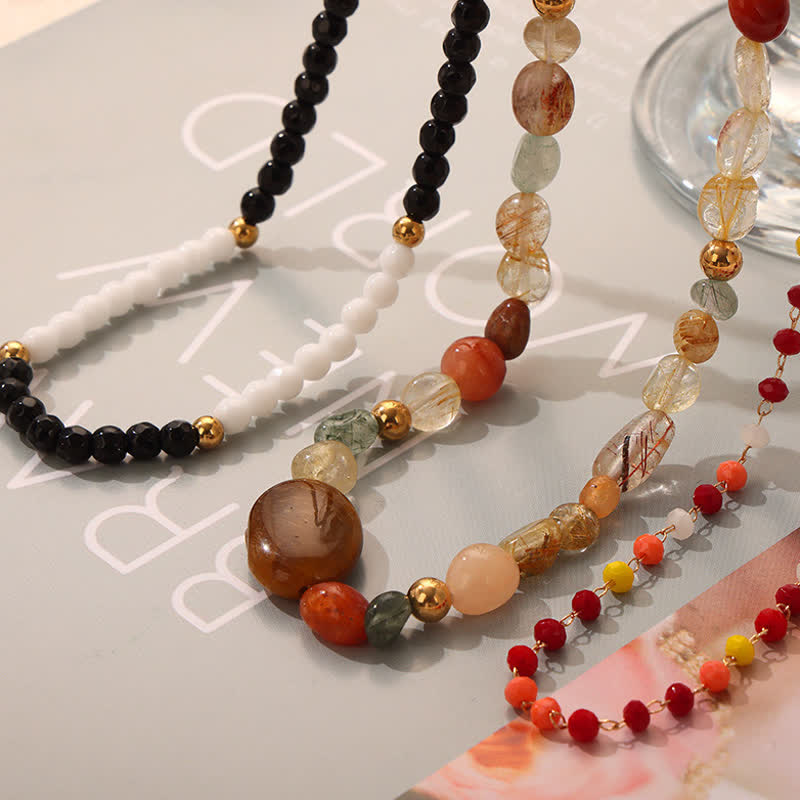 Collana di perline in pietra naturale vintage Olivenorma