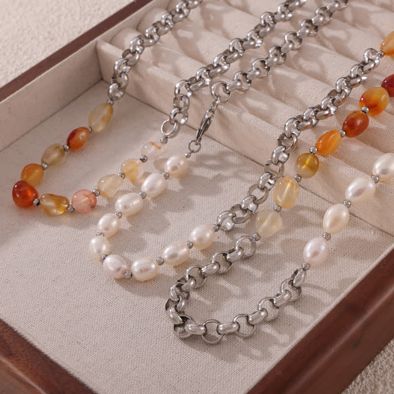 Collana in acciaio al titanio con perle d'acqua dolce e corniola Olivenorma 