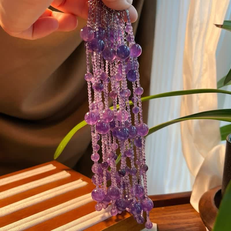 Collana con clavicola Olivenorma in ametista naturale, perle grandi e piccole