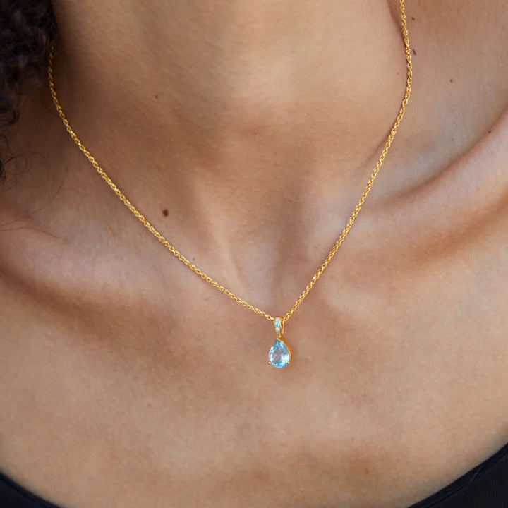 Collana Olivenorma in argento 925 con catena in corda di canapa e topazio naturale