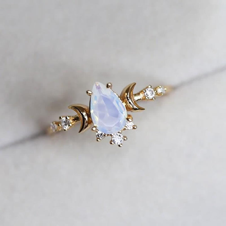 Olivenorma "Moonlight Goddess" Anello regolabile vintage in pietra di luna