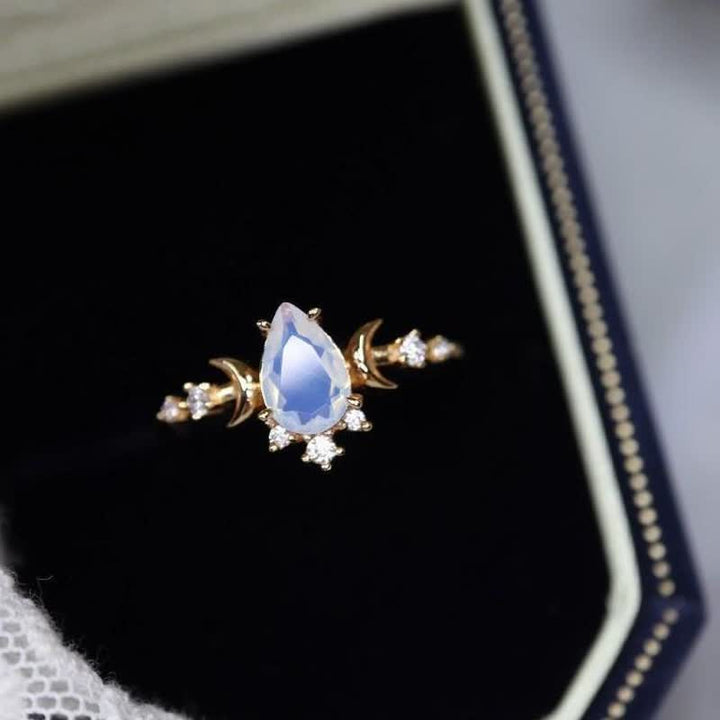Olivenorma "Moonlight Goddess" Anello regolabile vintage in pietra di luna