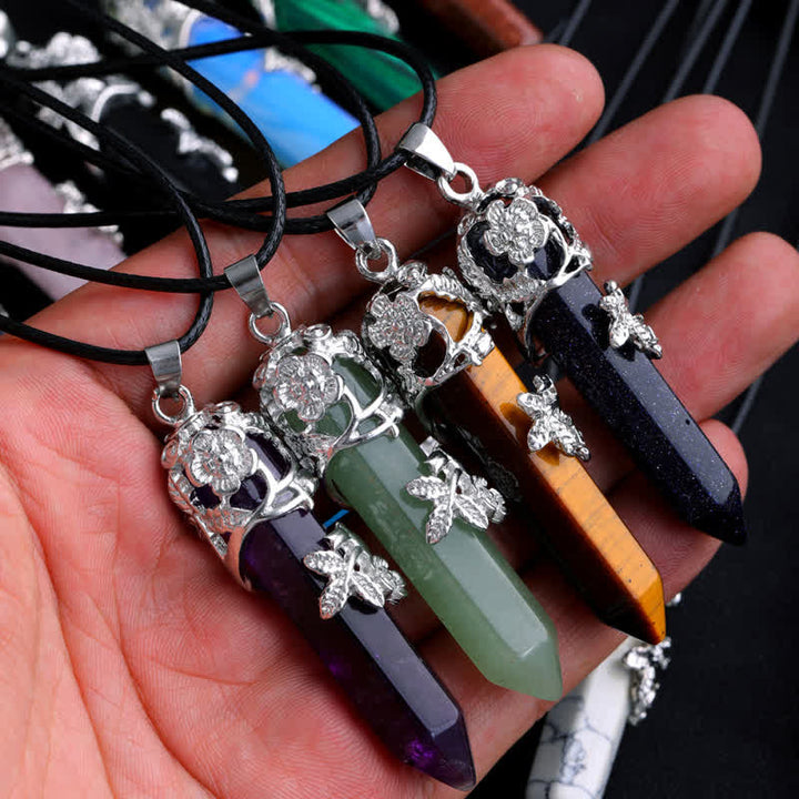 Collana con ciondolo a forma di fiore con colonna esagonale in pietra di cristallo Olivenorma 