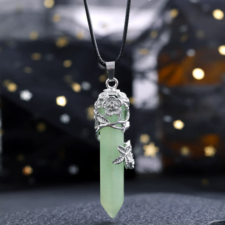 Collana con ciondolo a forma di fiore con colonna esagonale in pietra di cristallo Olivenorma 