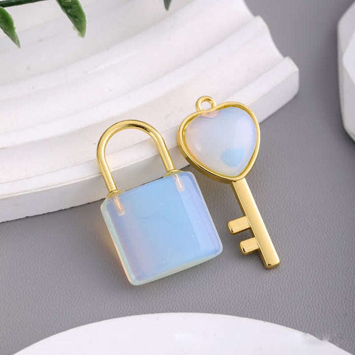 Collana con ciondolo a forma di chiave con lucchetto dell'amore in pietra naturale Olivenorma 
