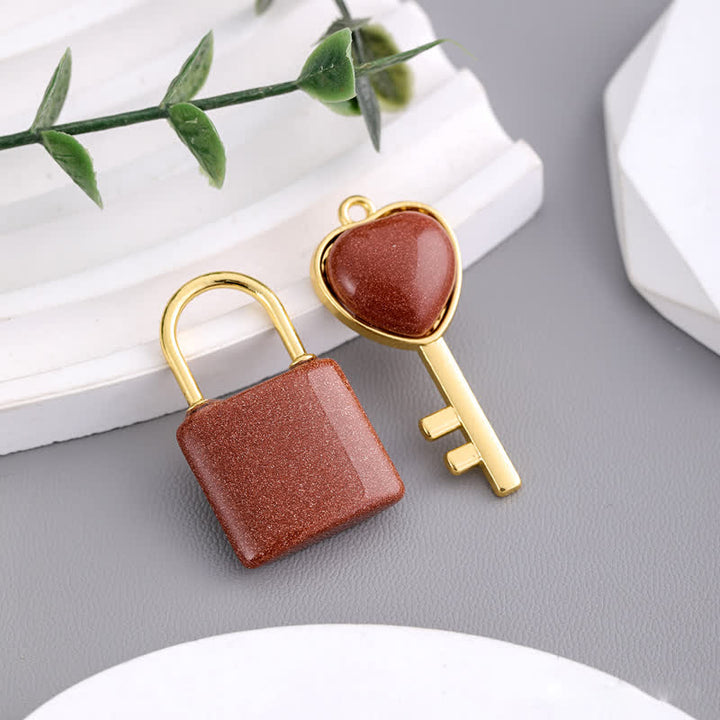 Collana con ciondolo a forma di chiave con lucchetto dell'amore in pietra naturale Olivenorma 