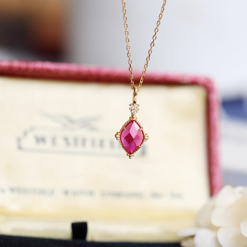 Olivenorma Set di gioielli con anello, orecchini e collana in granato naturale 