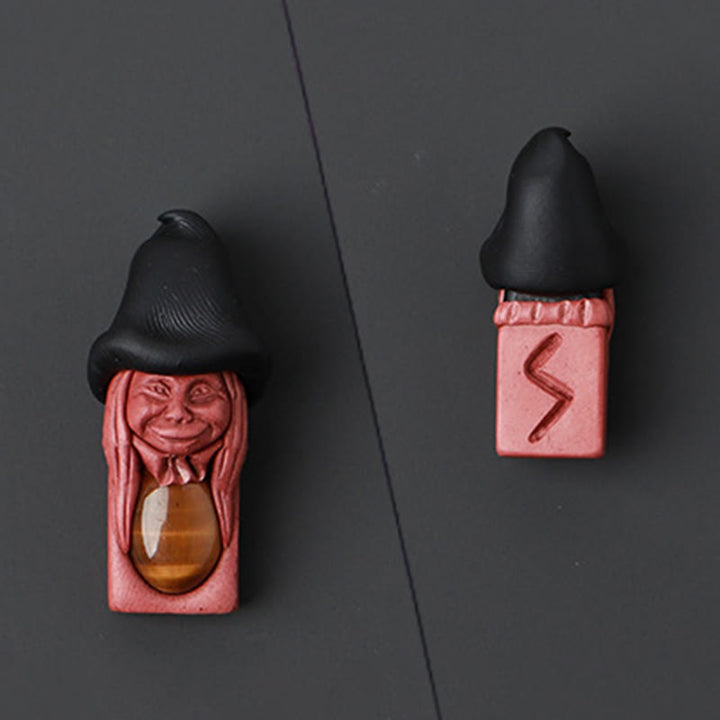 Ornamento pendente con pietra preziosa runica a forma di elfo nordico Olivenorma