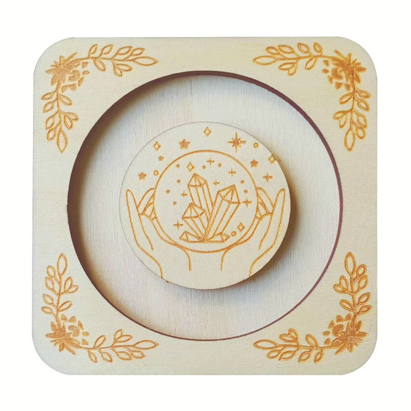 Espositore per braccialetti con luna incisa in legno Olivenorma