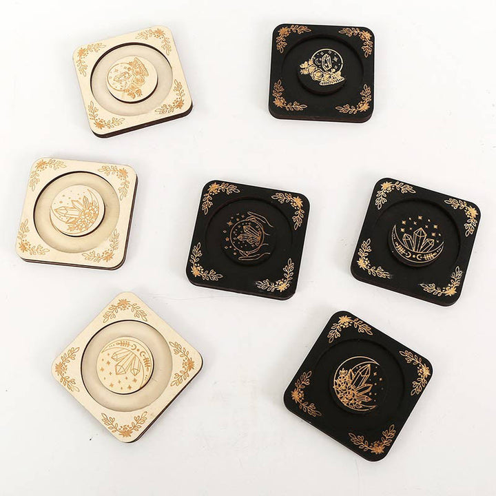 Espositore per braccialetti con luna incisa in legno Olivenorma